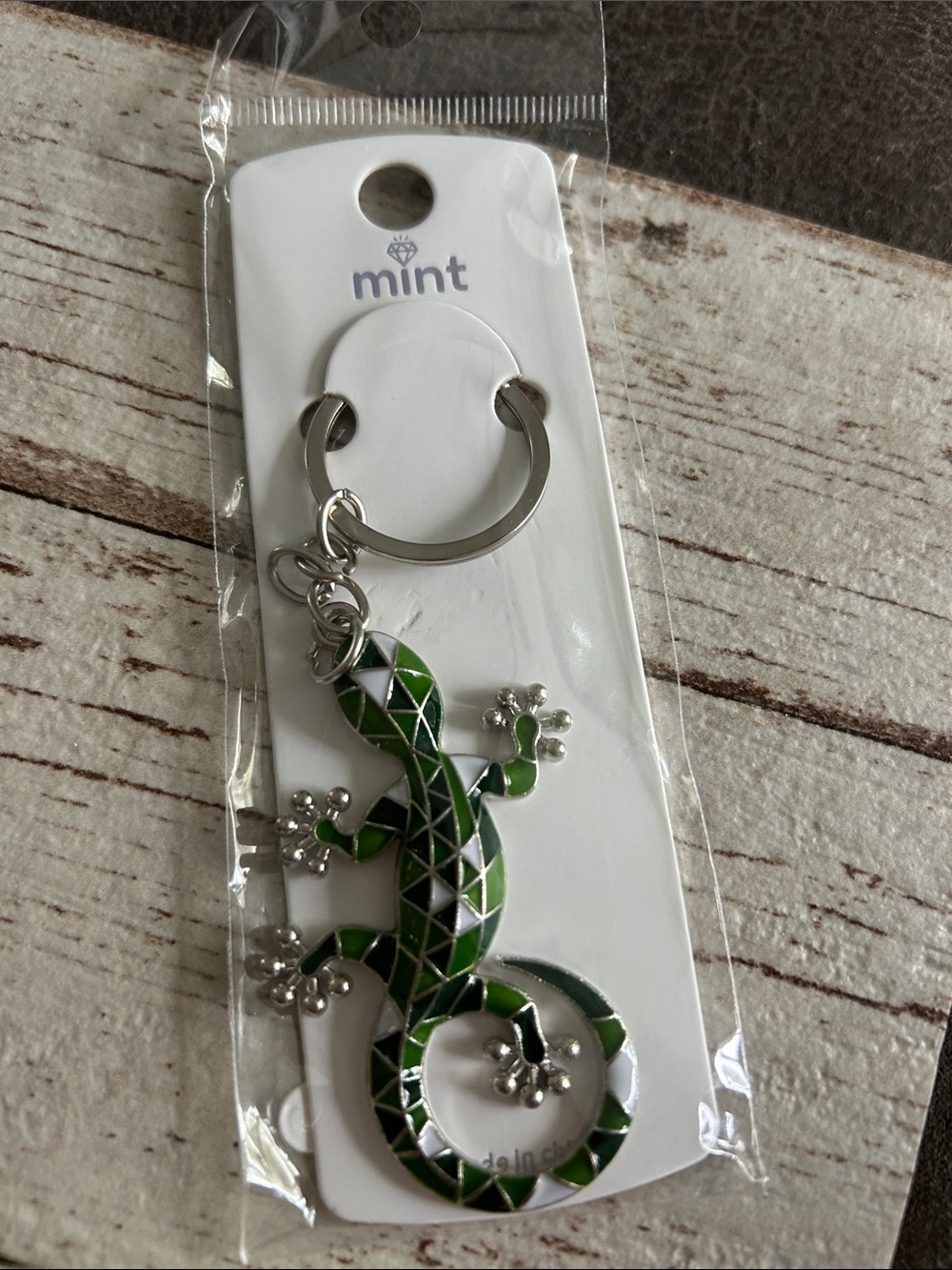5/$25 Mint Green and Black Geometric Lizard Keychain
